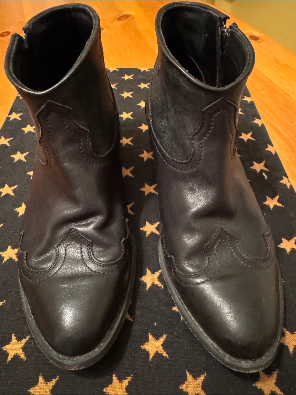 Baske California Women’s Black Leather Western Zip Ankle Boots